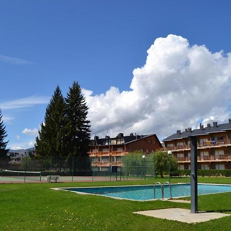 Amplio Apartamento Con Piscina En ييفيا المظهر الخارجي الصورة