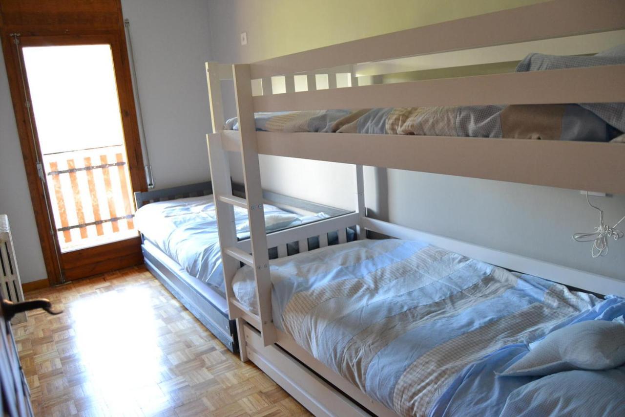 Amplio Apartamento Con Piscina En ييفيا المظهر الخارجي الصورة